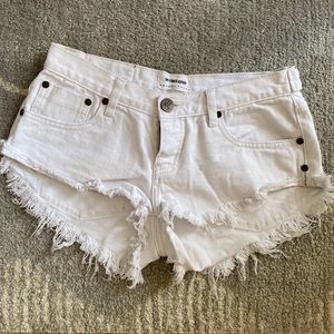 One Teaspoon White No 2’s Size 26